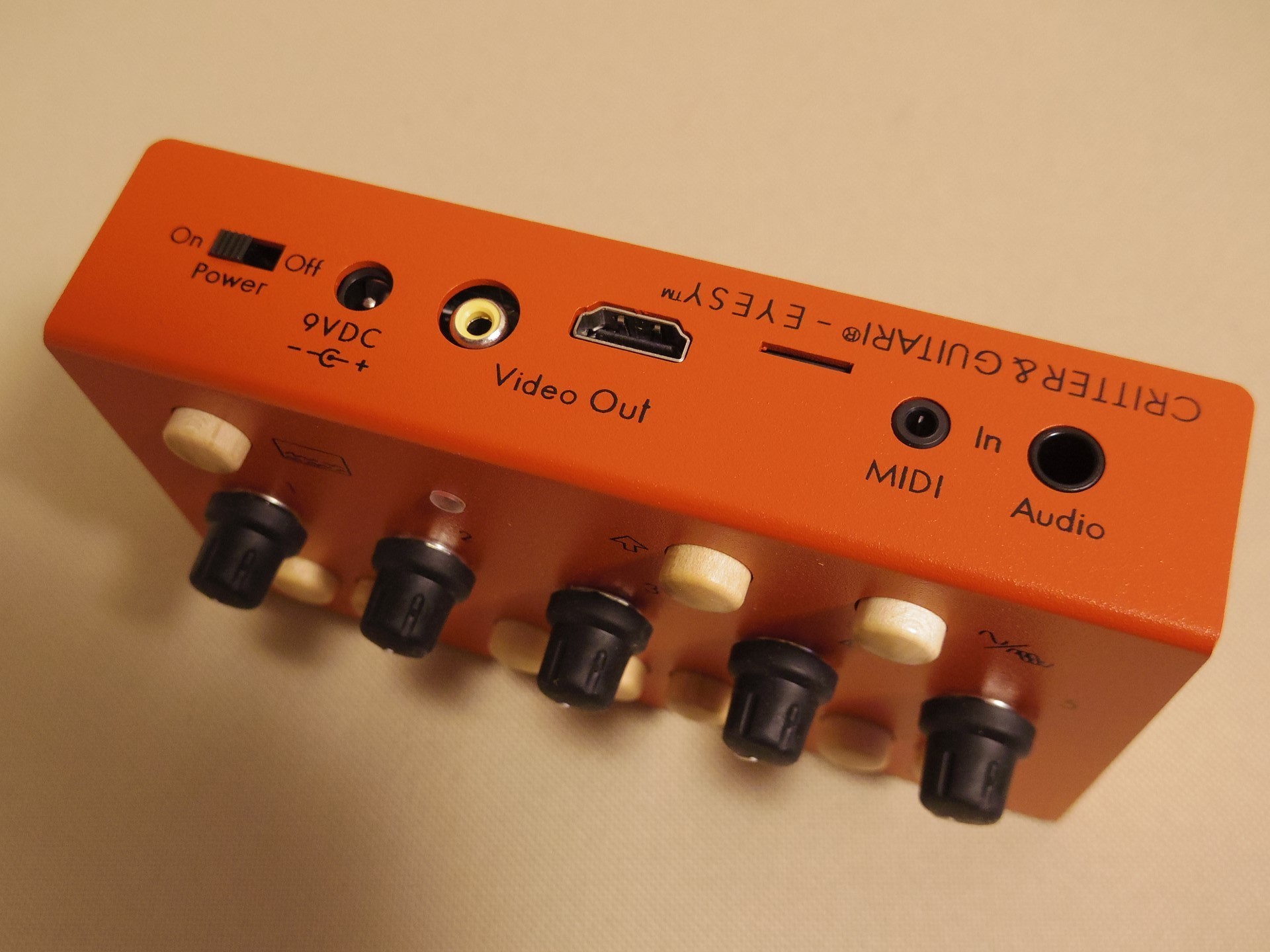 ビデオシンセサイザー critter &guitari EYESY 購入: onigiristream